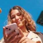 La Gen Z nello shopping online si fida poco dei consigli dell’Intelligenza artificiale. Che nella comunicazione può ridurre la percezione di prestigio del brand
